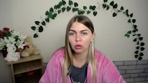 magic_katarina_ online show from 15, 9, 2025