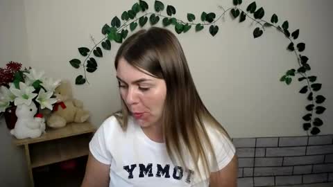 magic_katarina_ online show from 18, 9, 2025