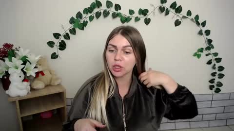 magic_katarina_ online show from 3, 10, 2025