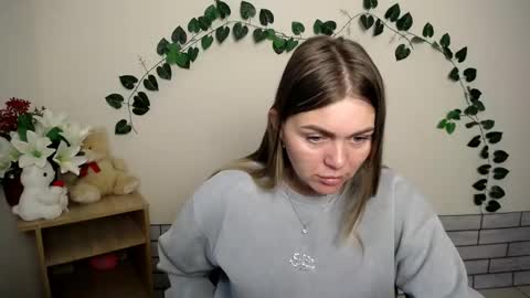 magic_katarina_ online show from 15, 10, 2025