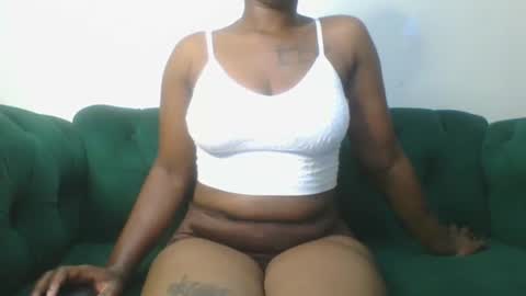 Snapshot of magicpussyy1 chatting on 1, 6, 2026 magicbabe online show from 1, 6, 2026