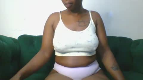 Snapshot of magicpussyy1 chatting on 3, 6, 2026 magicbabe online show from 3, 6, 2026
