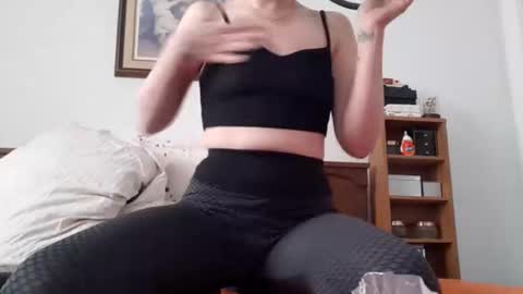 Snapshot of magictouchbunny chatting on 1, 4, 2026 Bunny online show from 1, 4, 2026