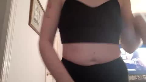 Snapshot of magictouchbunny chatting on 6, 4, 2026 Bunny online show from 6, 4, 2026