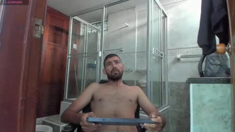 Snapshot of magnus_alejo chatting on 3, 10, 2025 Magnus Alejo online show from 3, 10, 2025