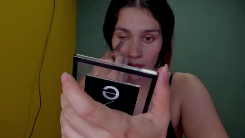 Mahiia online show from 9, 11, 2025