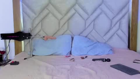 Maia Stark online show from 4, 1, 2025