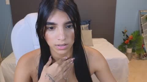 Snapshot of maiaa_ruiz chatting on 15, 12, 2024 Maiaa Ruiz online show from 15, 12, 2024