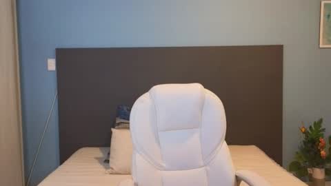 Snapshot of maiaa_ruiz chatting on 4, 1, 2025 Maiaa Ruiz online show from 4, 1, 2025