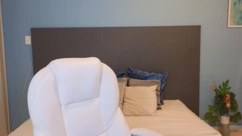 Snapshot of maiaa_ruiz chatting on 7, 1, 2025 Maiaa Ruiz online show from 7, 1, 2025