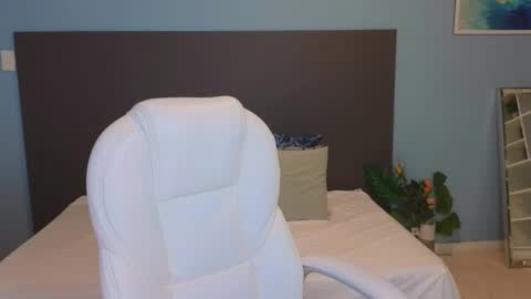 Snapshot of maiaa_ruiz chatting on 4, 2, 2025 Maiaa Ruiz online show from 4, 2, 2025