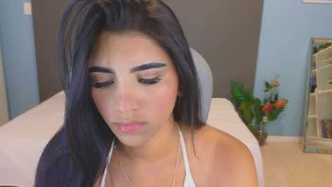 Snapshot of maiaa_ruiz chatting on 18, 10, 2025 Maiaa Ruiz online show from 18, 10, 2025