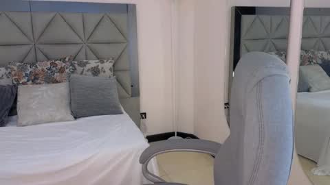 Snapshot of maiaa_ruiz chatting on 15, 11, 2025 Maiaa Ruiz online show from 15, 11, 2025