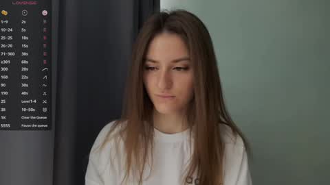 M I A online show from 24, 4, 2026