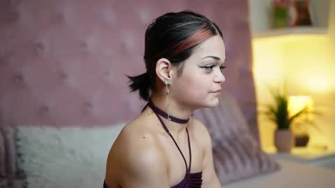  Maia  online show from 7, 2, 2026