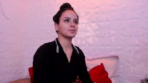 Snapshot of maiapark chatting on 19, 9, 2025 Maia online show from 19, 9, 2025