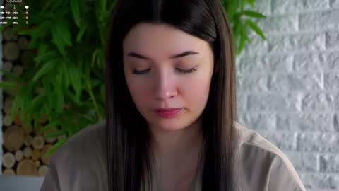 Lucy online show from 26, 3, 2026