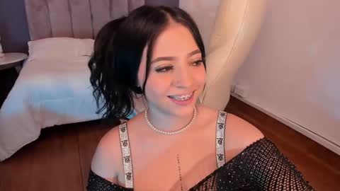 Snapshot of maiiitee_ chatting on 24, 12, 2024 Mait online show from 24, 12, 2024