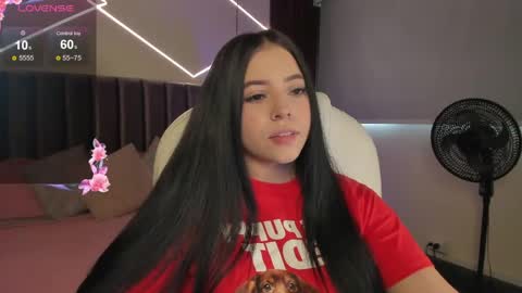 Snapshot of maiiitee_ chatting on 17, 5, 2026 Mait online show from 17, 5, 2026