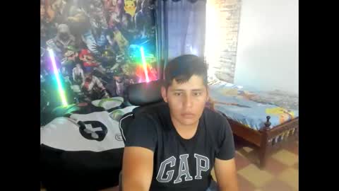 Snapshot of maiker_lozano_ chatting on 26, 10, 2025 maiker lozano online show from 26, 10, 2025