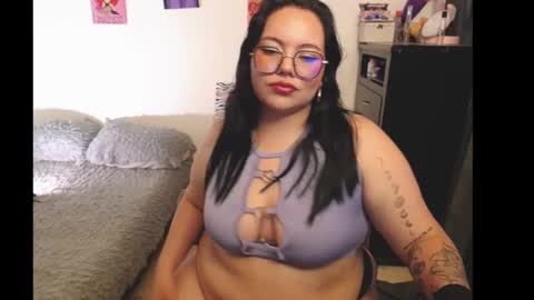 Snapshot of maily_888 chatting on 2, 10, 2025 maily online show from 2, 10, 2025