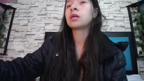 Snapshot of maily_can chatting on 13, 9, 2025 MAILY CAN online show from 13, 9, 2025
