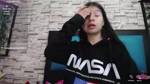 Snapshot of maily_can chatting on 3, 10, 2025 MAILY CAN online show from 3, 10, 2025