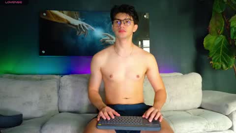 Snapshot of maisonbastian chatting on 2, 6, 2026 Bastian Arslan online show from 2, 6, 2026