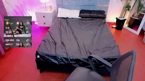 MAITE STONE1 online show from 15, 4, 2026