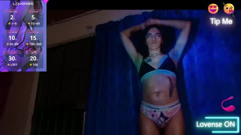 Snapshot of maite_swings chatting on 9, 9, 2025 Maite Swings online show from 9, 9, 2025