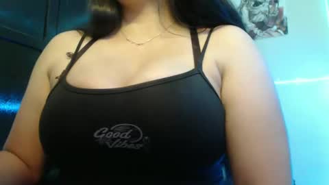 Snapshot of maitte_22 chatting on 14, 12, 2024 Hello friends Im on another account online show from 14, 12, 2024