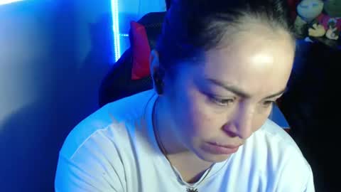 Snapshot of maitte_22 chatting on 16, 1, 2025 Hello friends Im on another account online show from 16, 1, 2025