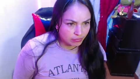 Snapshot of maitte_22 chatting on 3, 2, 2025 Hello friends Im on another account online show from 3, 2, 2025