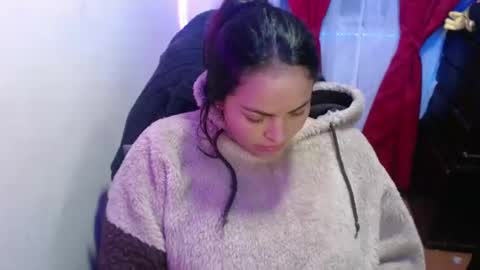 Snapshot of maitte_22 chatting on 20, 2, 2025 Hello friends Im on another account online show from 20, 2, 2025