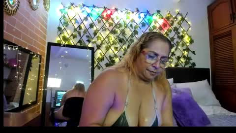 Snapshot of maja_hills chatting on 7, 10, 2025 maja_hills online show from 7, 10, 2025