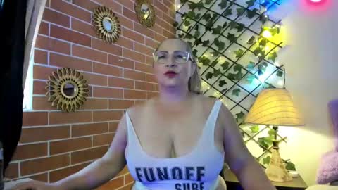 maja_hills online show from 26, 11, 2025