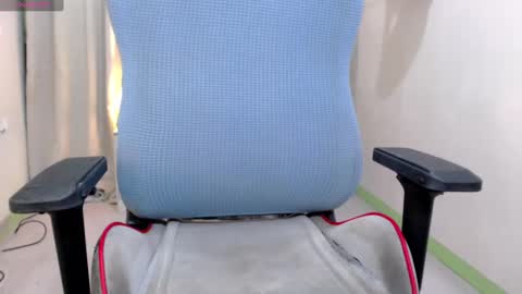 Snapshot of majestic_anne chatting on 19, 12, 2024 Annalyn online show from 19, 12, 2024