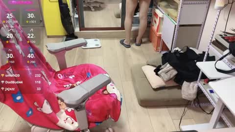 MajLee online show from 11, 4, 2026