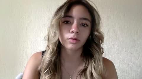 majo_gomezz online show from 17, 3, 2026