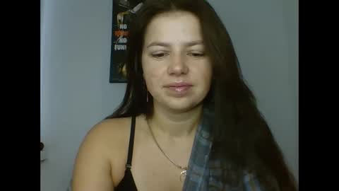 make_mesmile online show from 21, 10, 2025