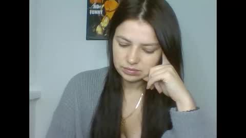 make_mesmile online show from 22, 12, 2025