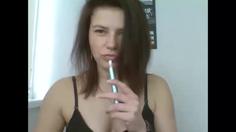 make_mesmile online show from 11, 4, 2026