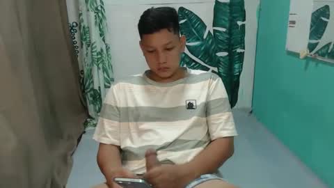 makehugecock online show from 3, 11, 2025