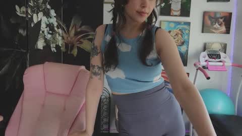 MakiyahBelle online show from 17, 12, 2025