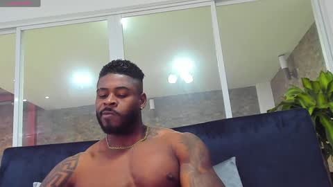 Snapshot of makonneen chatting on 8, 12, 2024 Makonnen online show from 8, 12, 2024
