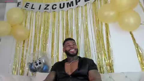 Snapshot of makonneen chatting on 26, 5, 2026 Makonnen online show from 26, 5, 2026