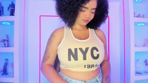Snapshot of malaikabrown chatting on 18, 12, 2024 online show from 18, 12, 2024
