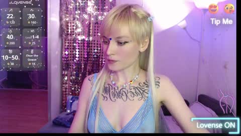 Snapshot of mali_sia chatting on 27, 12, 2024 Mischelle online show from 27, 12, 2024