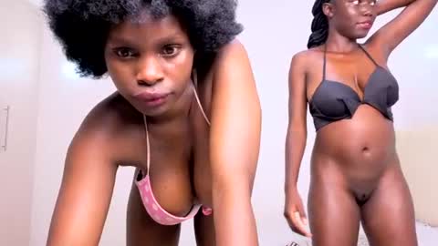 Snapshot of malia_baby chatting on 25, 6, 2026 malia online show from 25, 6, 2026