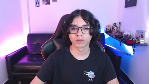 Snapshot of malik_harrison_ chatting on 15, 12, 2024 Malik online show from 15, 12, 2024